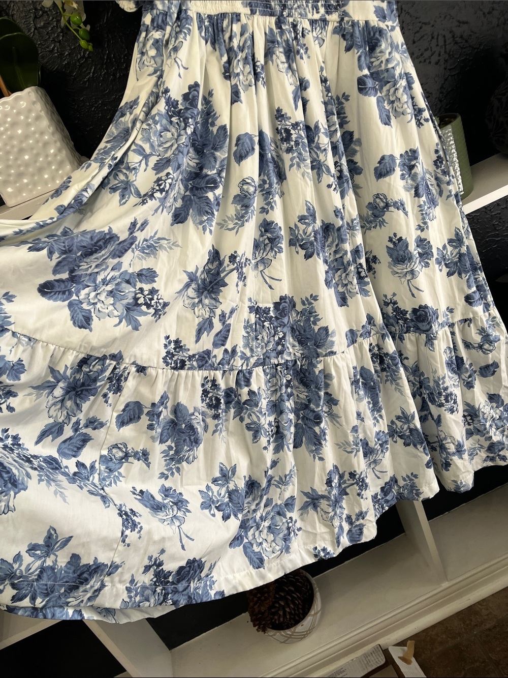 Abercrombie & Fitch Emerson Blue Floral Puff-Sleeve Midi - Picture 4 of 10